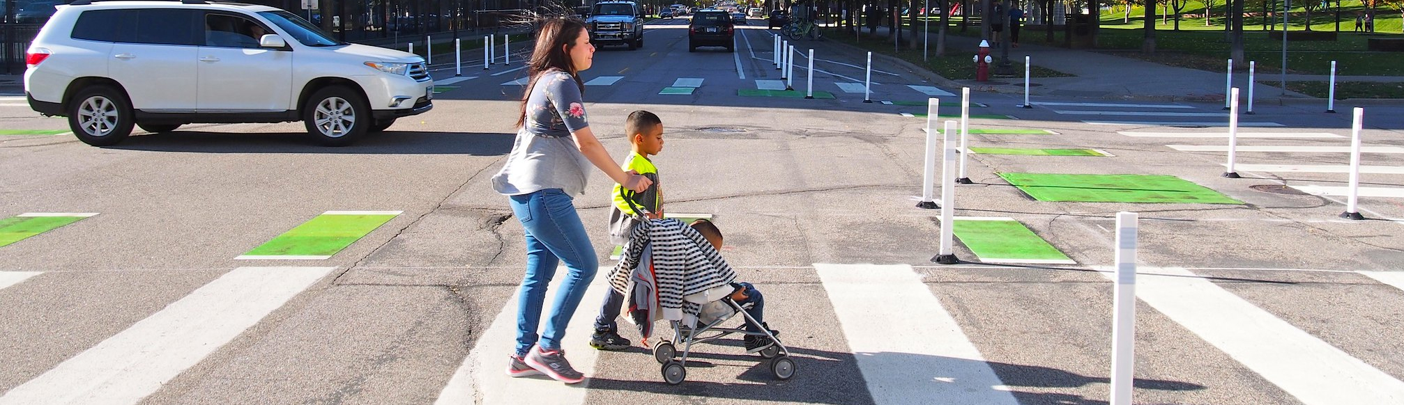 Protected bike intersection